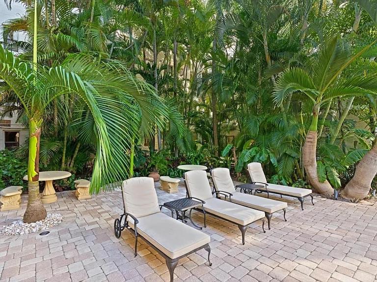 King Bed Mermaid Suite - Heart Of Palm Beach, Free Parking Included Eksteriør bilde