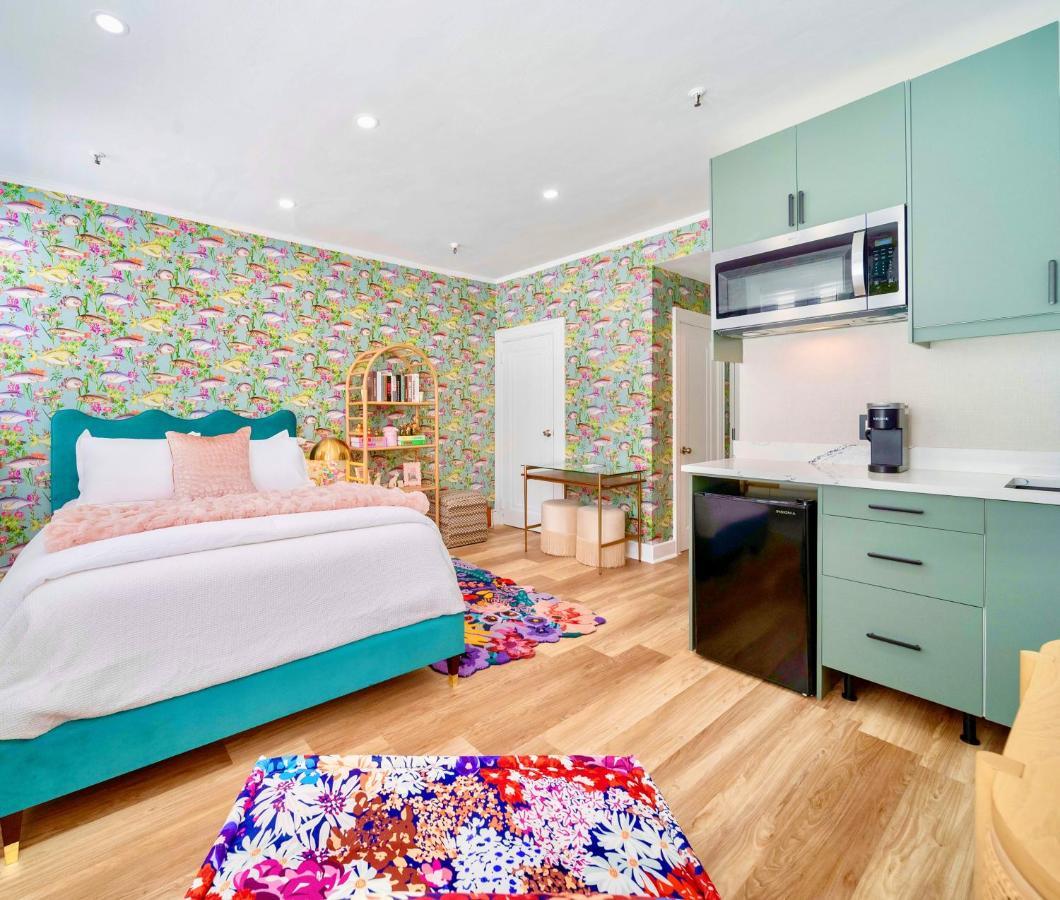 King Bed Mermaid Suite - Heart Of Palm Beach, Free Parking Included Eksteriør bilde
